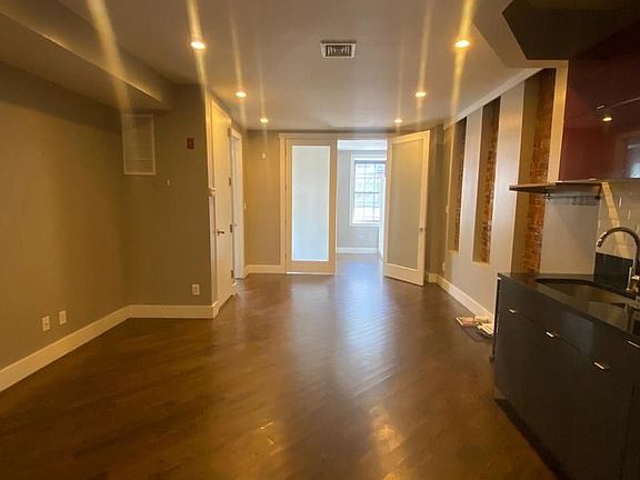 2nd image of 194 Rockaway Ave #B2