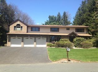 2 Crabapple Ct, Monsey, NY 10952