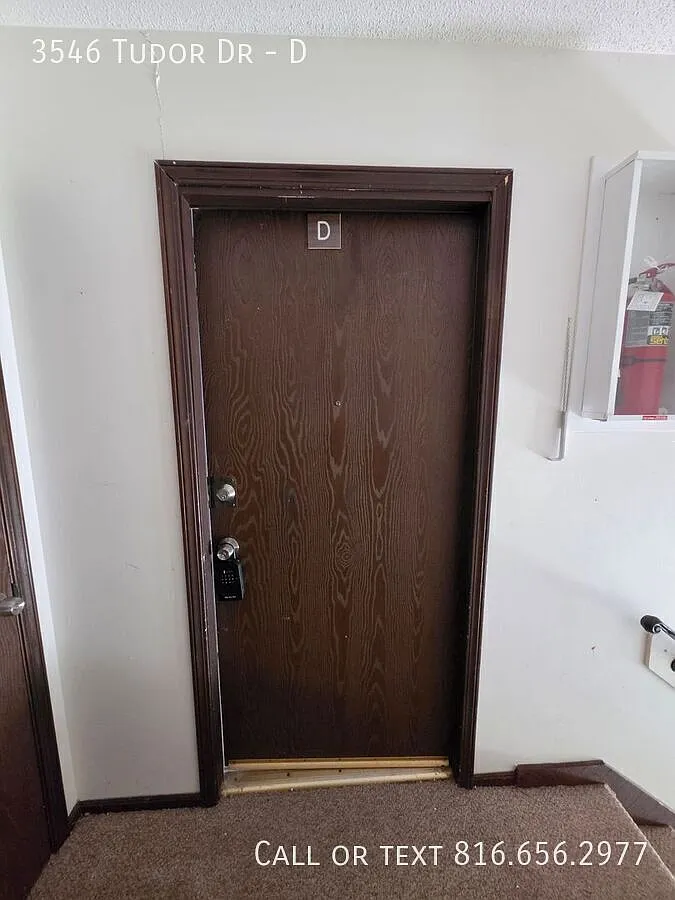 2 Bed, 1 Bath Apartment in Leavenworth, KS - Granite Counters, Minutes to Fort Leavenworth — Photo 2