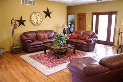 3rd image of 6424 Palmetto Point