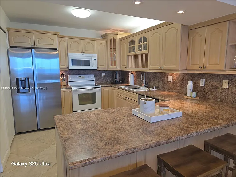3725 S Ocean Dr #1401 — Photo 27