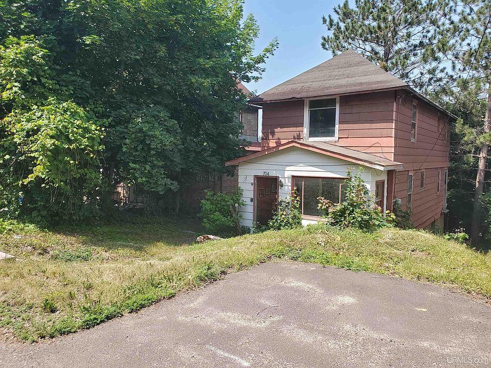 1st image of 704 W South Ave