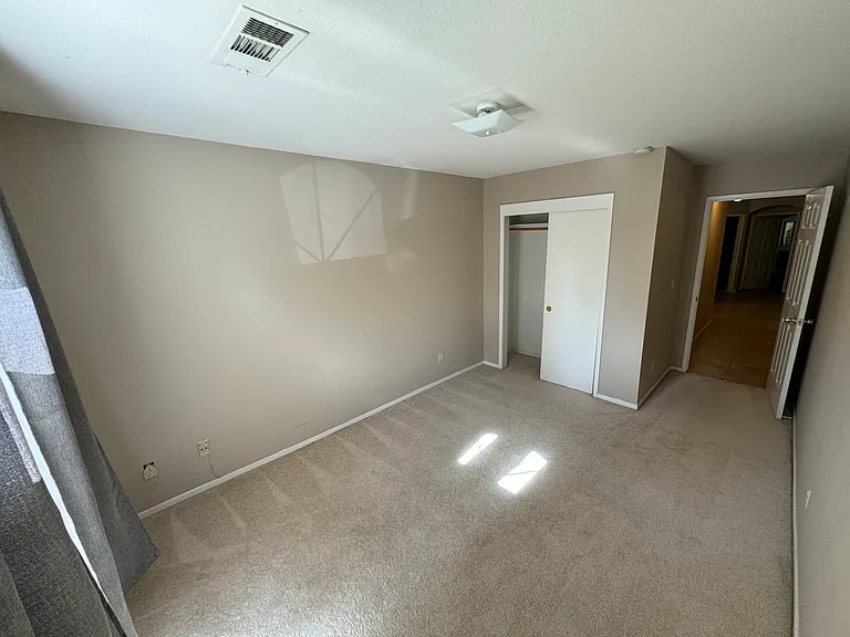 8357 N Barton Ave — Photo 11