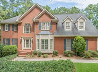 530 Saddlebrook Dr, Roswell, GA 30075