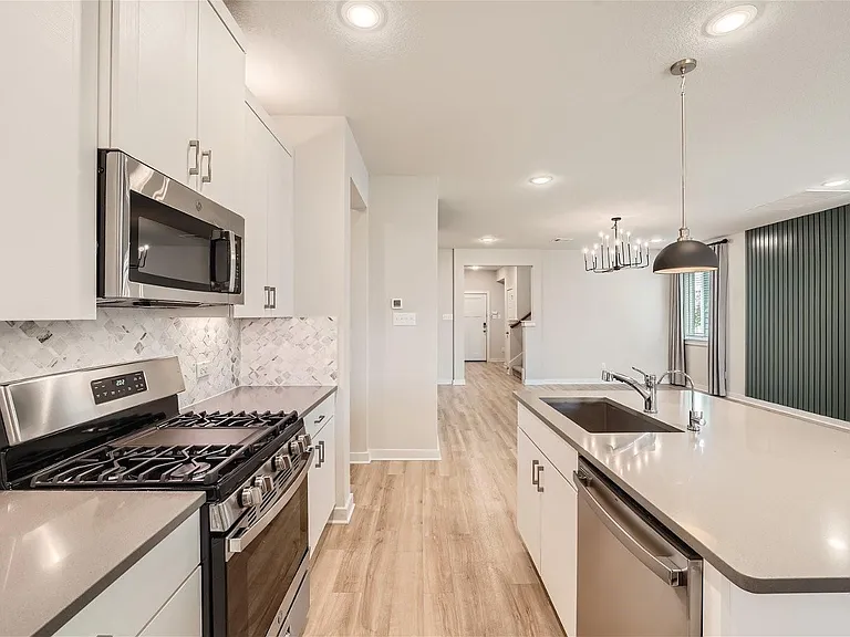 203 Pinkerton Dr — Photo 13