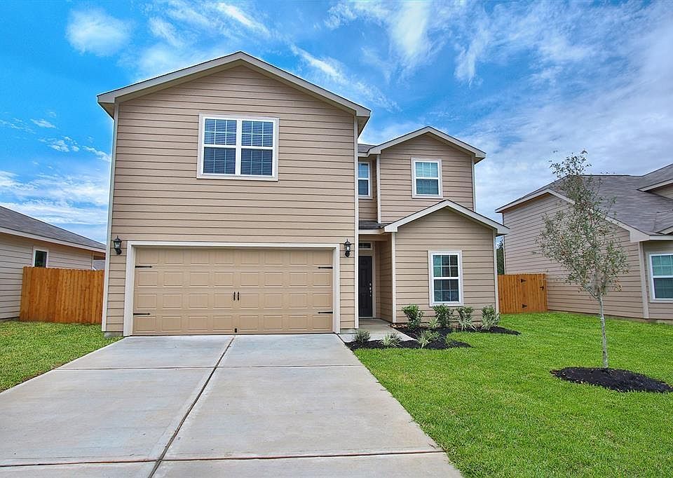 1st image of 936 Lake View Cir W