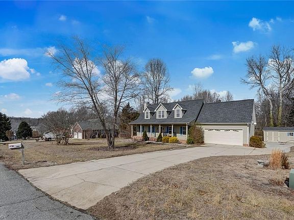 2nd image of 5541 Louis Sells Rd