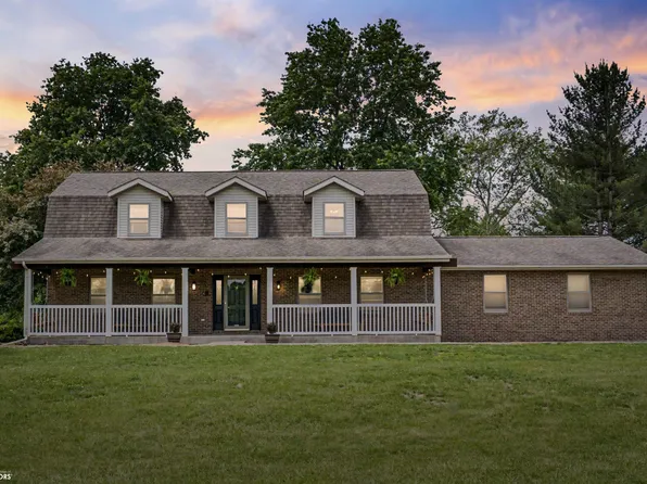 5515 Ferres Ln, Burlington, IA 52601