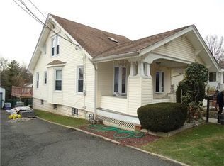 11 Hillside Ave, Clark, NJ 07066