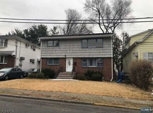 10 Kipp Ave, Elmwood Park, NJ 07407
