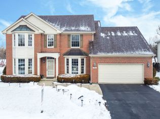 7414 Bittersweet Dr, Gurnee, IL 60031