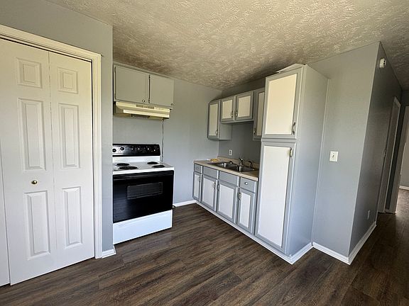 4th image of 1405 E Tabor St