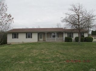 3042 Rockdale Rd, Slatington, PA 18080