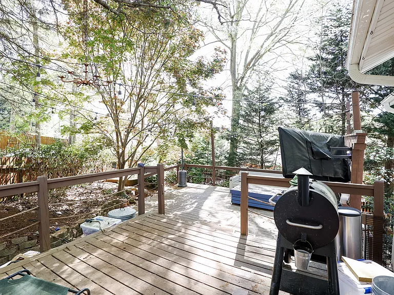 143 Keith Dr — Photo 27