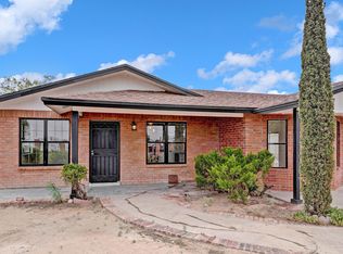 148 Green Desert Cir, Socorro, TX 79928