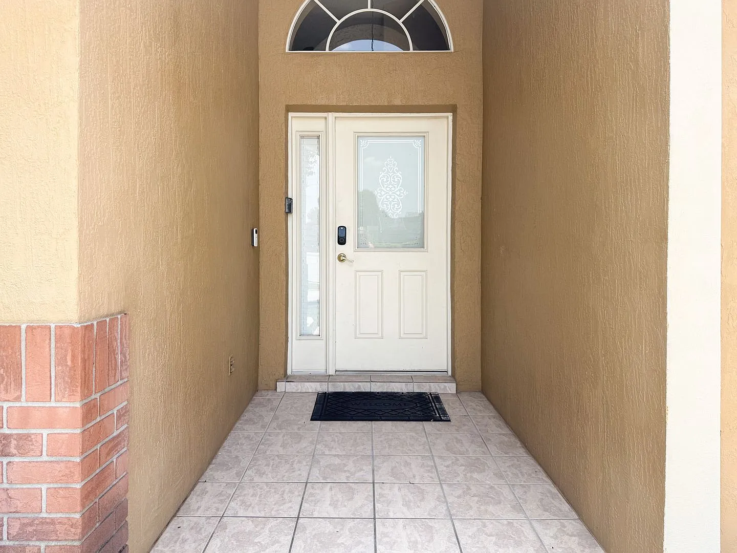 5 bedroom 4 bathroom pool home in Orange Tree community — Photo 4