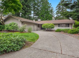 2515 SW Scenic Dr, Portland, OR 97225