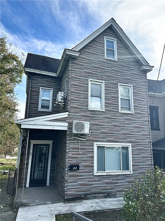 94 Lafferty Ave photo 1