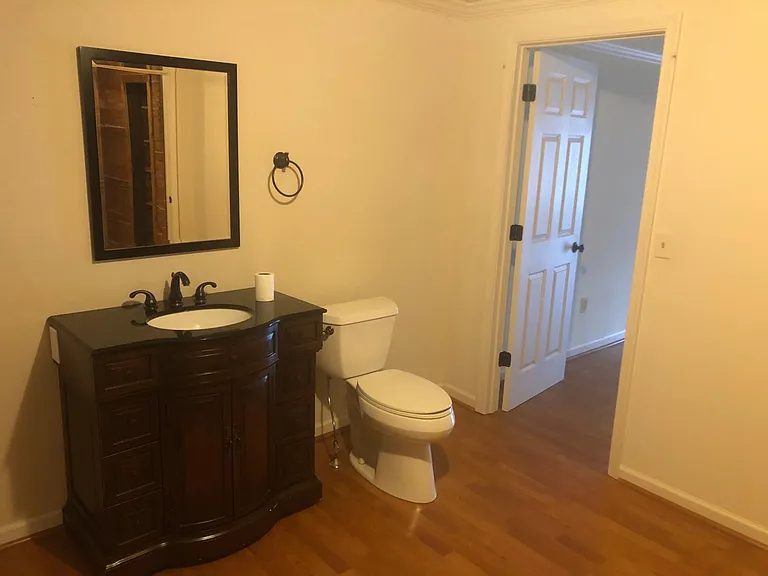 811 Colonial Ave — Photo 15