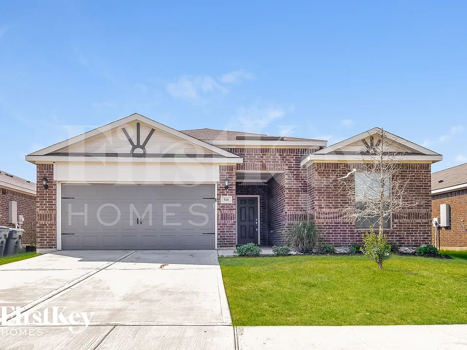 516 Aqueduct Dr