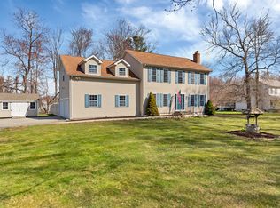 39 Balaban Rd, Colchester, CT 06415