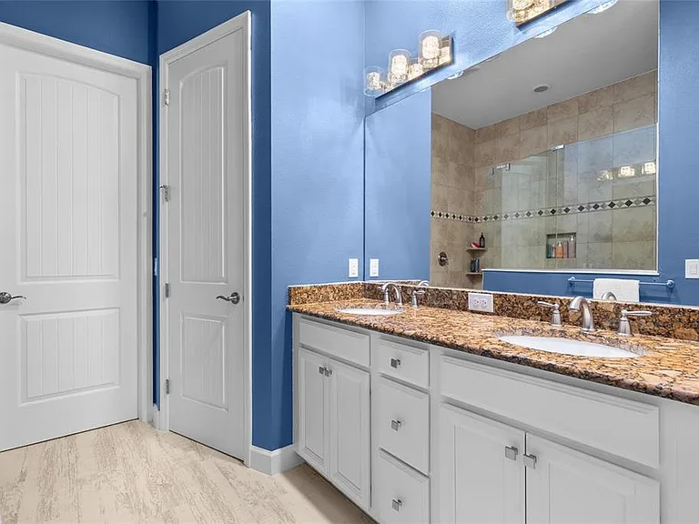 319 Compass Point Dr #201 — Photo 16