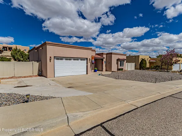 3904 La Joya Dr, Farmington, NM 87402