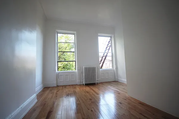 Rented by Bold New York | media 8