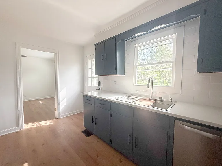 125 Woodland St — Photo 11
