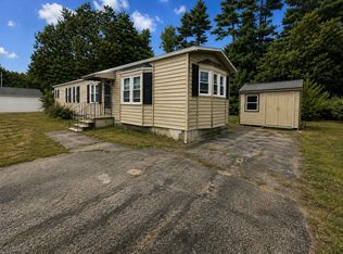 15 Village Drive, Raymond, NH 03077