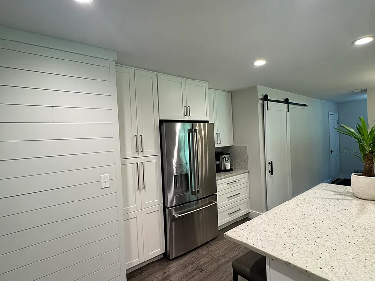 5730 Pineview Dr — Photo 4