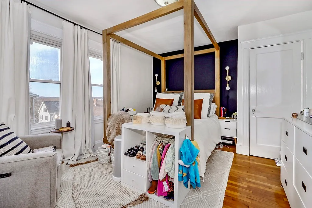 3 bed, $3,300 — Photo 3