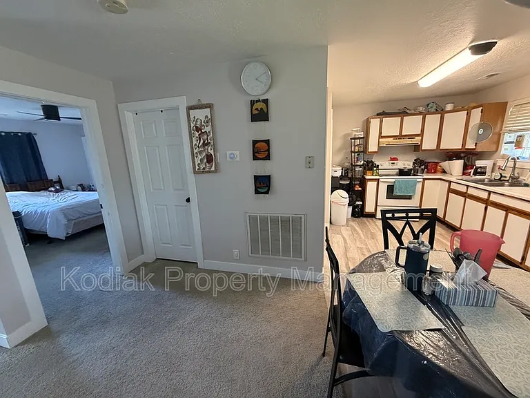 83 E 550 N — Photo 6