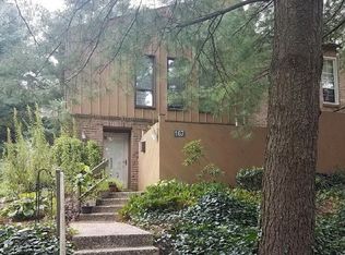 167 Oakmont Ct, Reading, PA 19607