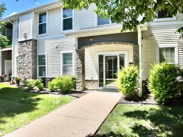 10325 Providence Dr Unit 104, Johnston, IA 50131