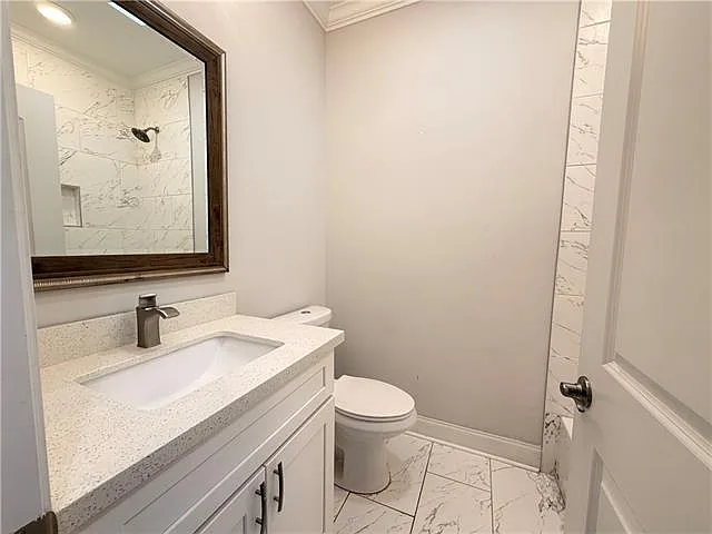 2615 Banks St — Photo 12