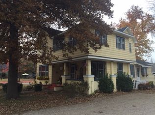 628 W Cherry St, Nevada, MO 64772