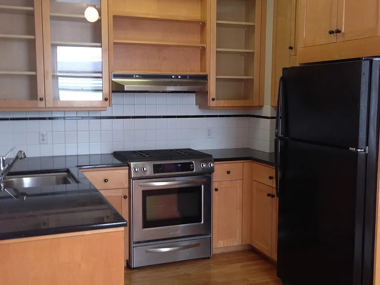Kitchen (fridge is now stainless steel)