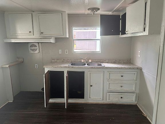 5th image of 10166 103rd St #60