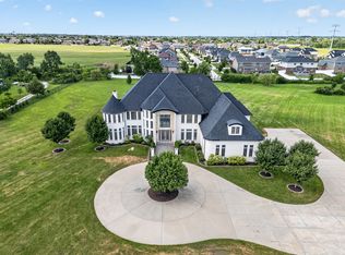 8520 W Saint Francis Rd, Frankfort, IL 60423