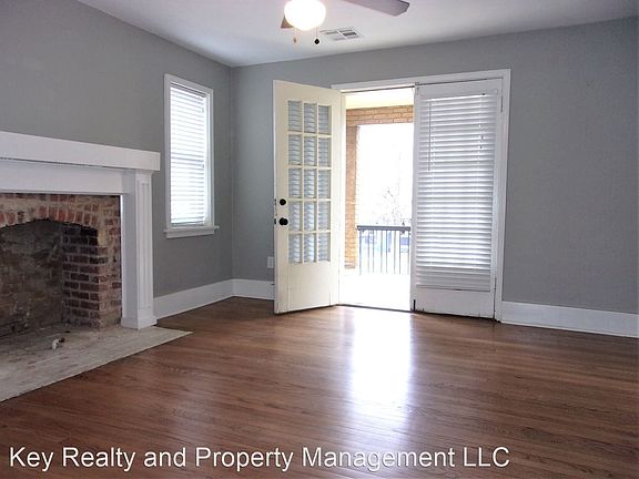 4th image of 426 1/2 NW 24th St #3690519