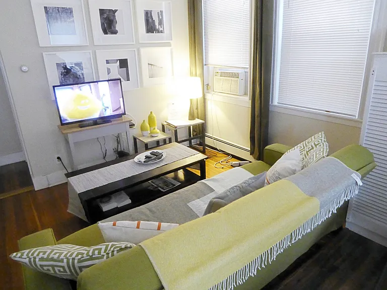 20A Moon St #4 — Photo 6