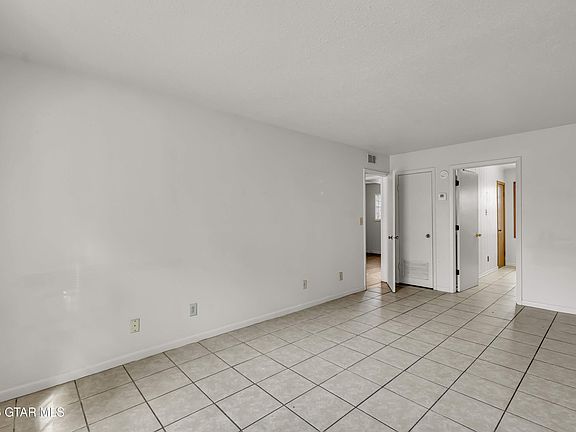 5th image of 419 10th St S