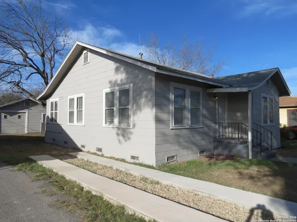 1825 W Mulberry, San Antonio, TX 78201