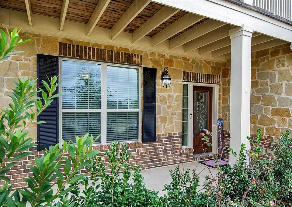 1st image of 15402 Vista Canyon Ct