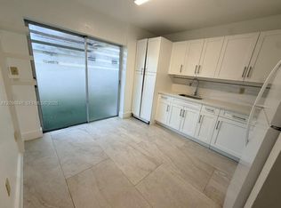 11320 Peachtree Dr #11320, Miami, FL 33161