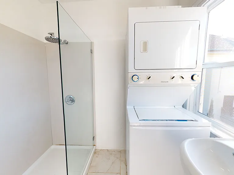 1817 Linden St #1817 — Photo 7