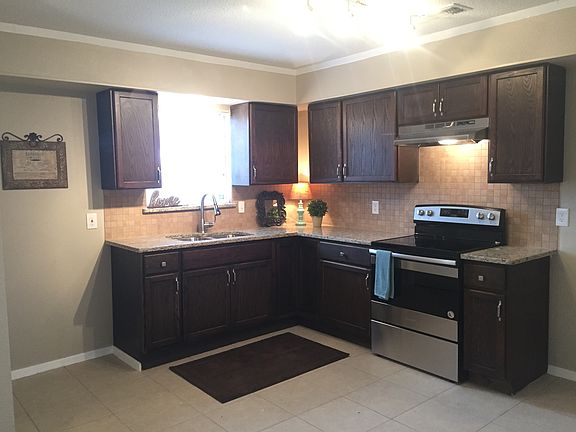 2nd image of 4203 Chestnuthill Dr