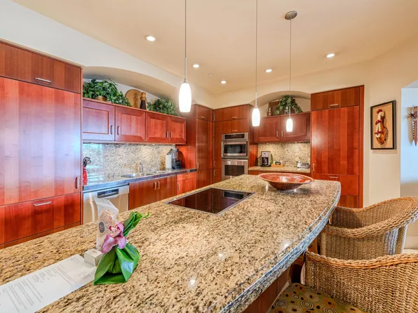 3800 Wailea Alanui Dr #Penthouse 209, Kihei, HI 96753