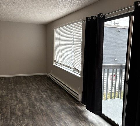Large lanai or deck off of dining room. Newly painted.